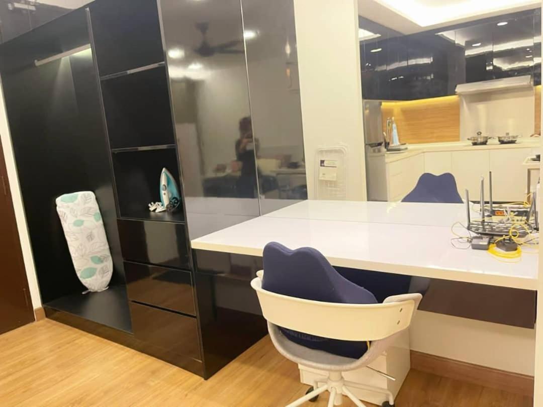 1 Dream @ Symphony Tower 酒店风格与齐全设备享受美好夜景 Apartment Seri Kembangan